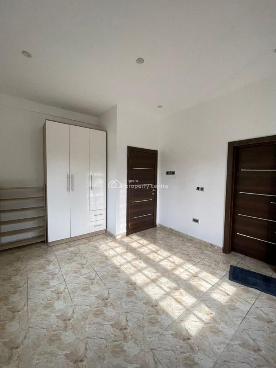 3 Bedroom Flat Apartment, Upstairs, Sangotedo, Sangotedo, Ajah, Lagos, Flat / Apartment for Rent