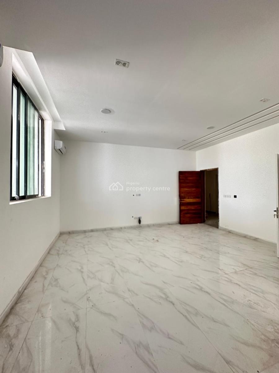 Outstanding Spacious 1 Bedroom Apartment with Elevator, Pool and Gym, Lekki Phase 1, Lekki, Lagos, Mini Flat (room and Parlour) for Sale