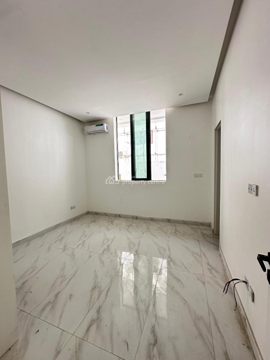 Outstanding Spacious 1 Bedroom Apartment with Elevator, Pool and Gym, Lekki Phase 1, Lekki, Lagos, Mini Flat (room and Parlour) for Sale