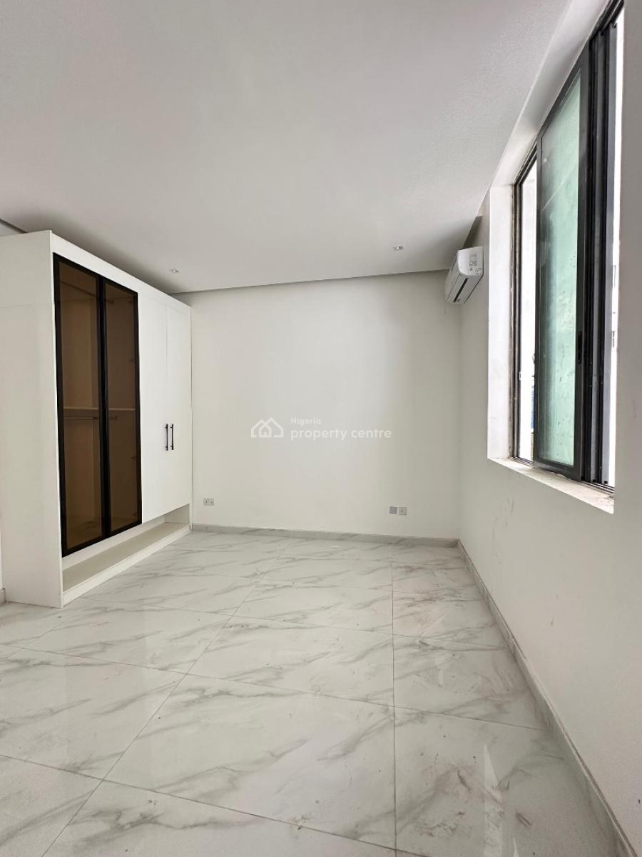 Outstanding Spacious 1 Bedroom Apartment with Elevator, Pool and Gym, Lekki Phase 1, Lekki, Lagos, Mini Flat (room and Parlour) for Sale