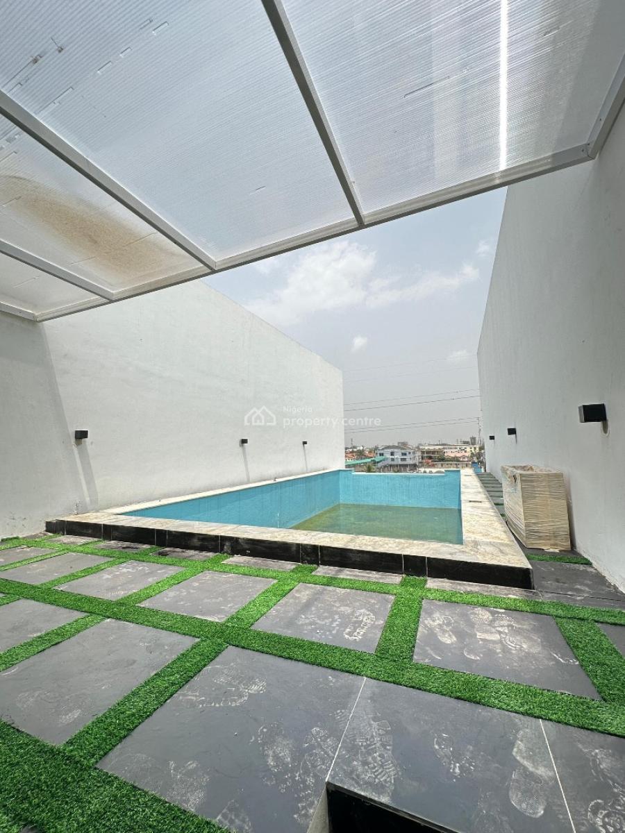 Outstanding Spacious 1 Bedroom Apartment with Elevator, Pool and Gym, Lekki Phase 1, Lekki, Lagos, Mini Flat (room and Parlour) for Sale