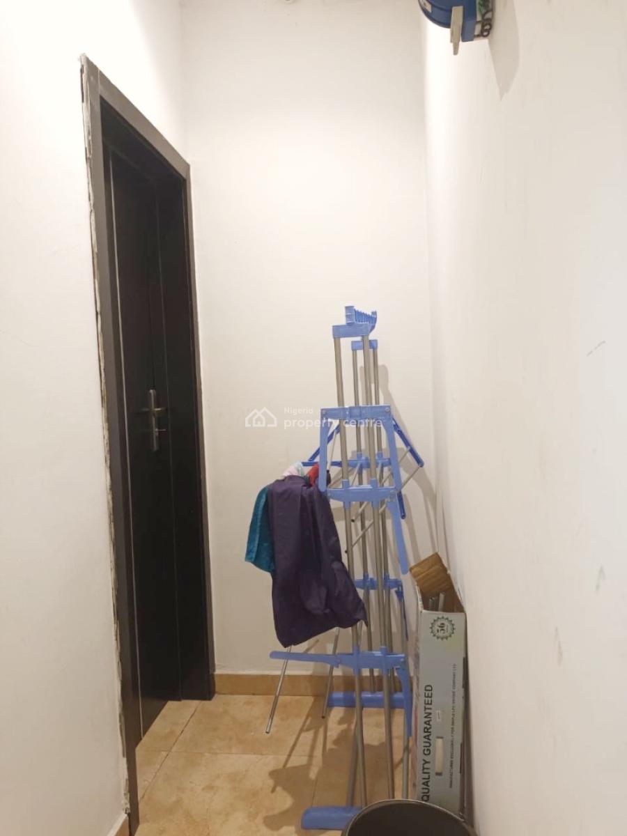 Luxury 2 Bedroom Flat, Gra Phase 1, Magodo, Lagos, Flat / Apartment for Sale