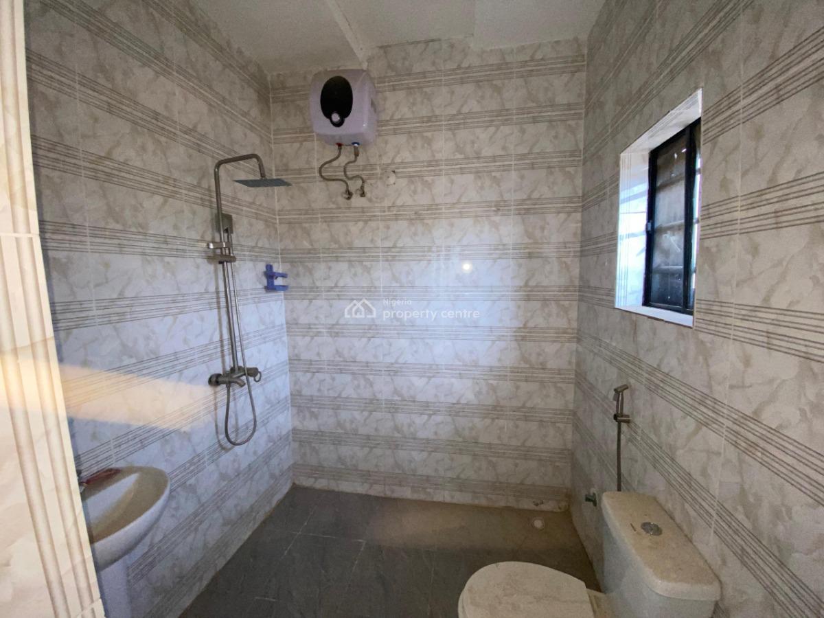 Clean3 Bedroom Block of Flat, Ochacho Estate Axis, Life Camp, Abuja, Flat / Apartment for Rent