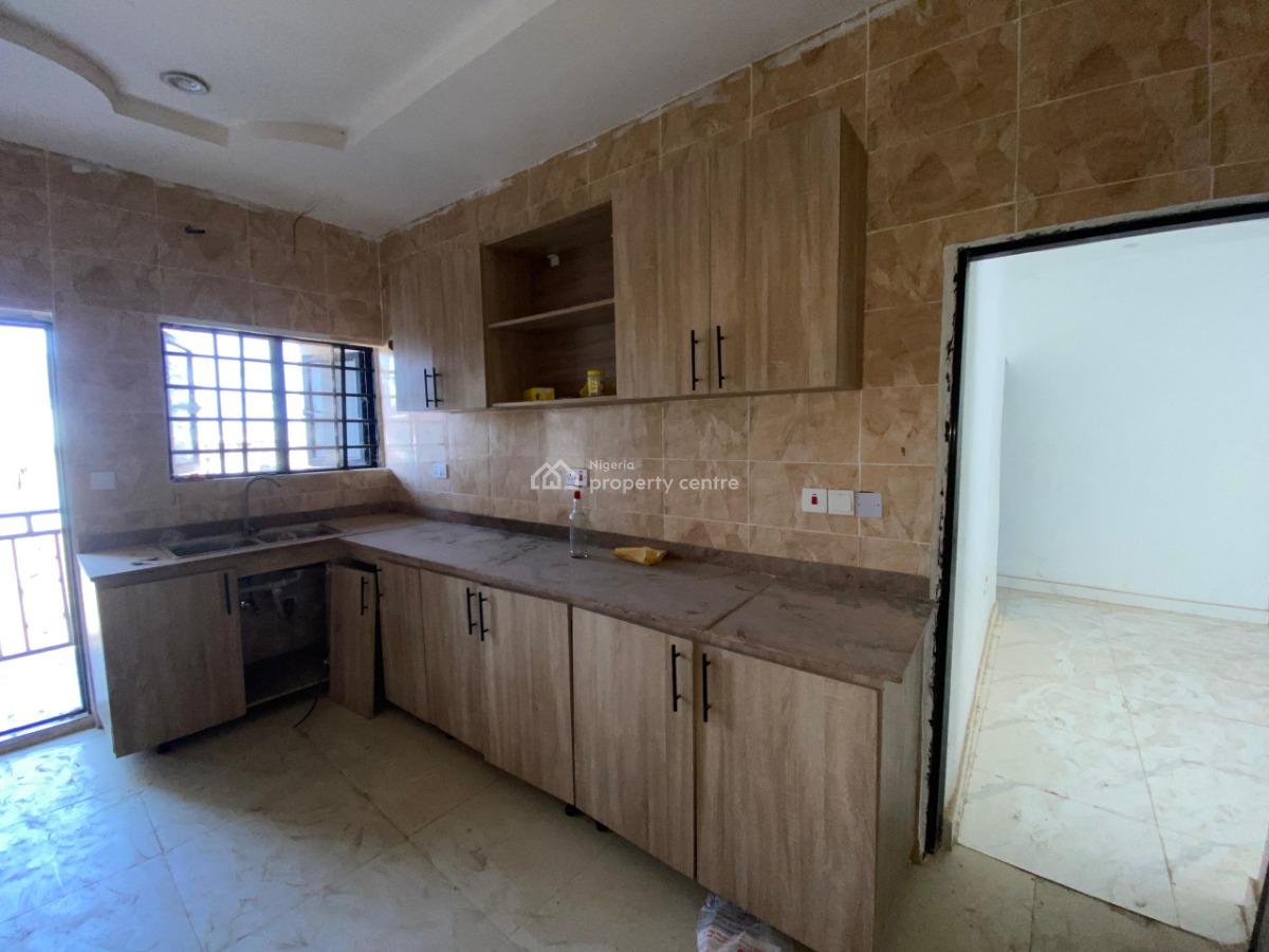 Clean3 Bedroom Block of Flat, Ochacho Estate Axis, Life Camp, Abuja, Flat / Apartment for Rent