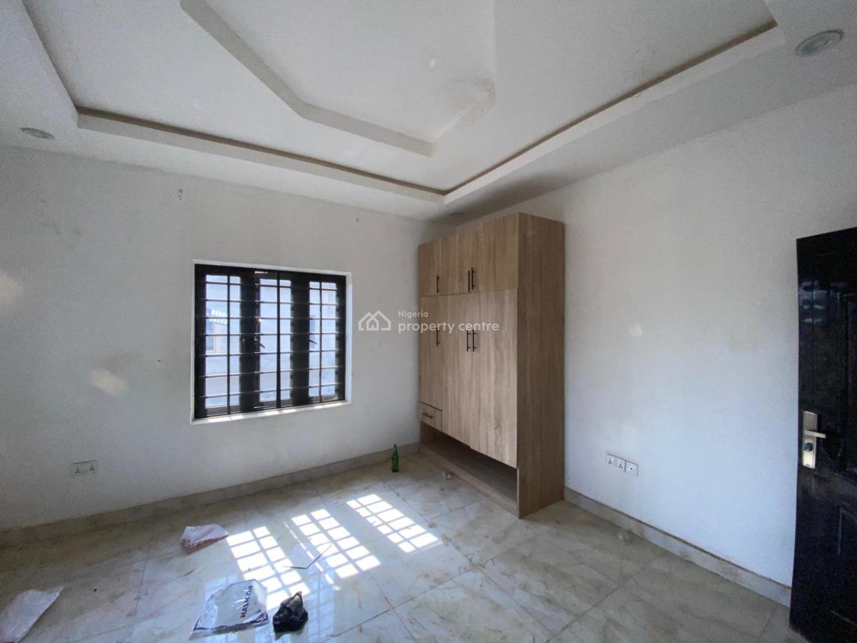 Clean3 Bedroom Block of Flat, Ochacho Estate Axis, Life Camp, Abuja, Flat / Apartment for Rent