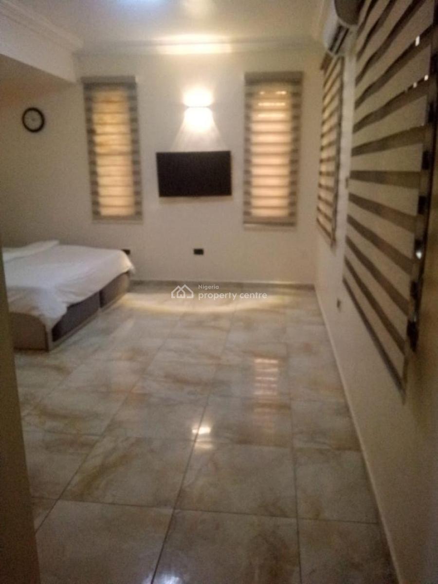 Standard Room & Parlour Apartment, Off Emma Abimbola Cole, Lekki Phase 1, Lekki, Lagos, Mini Flat (room and Parlour) Short Let