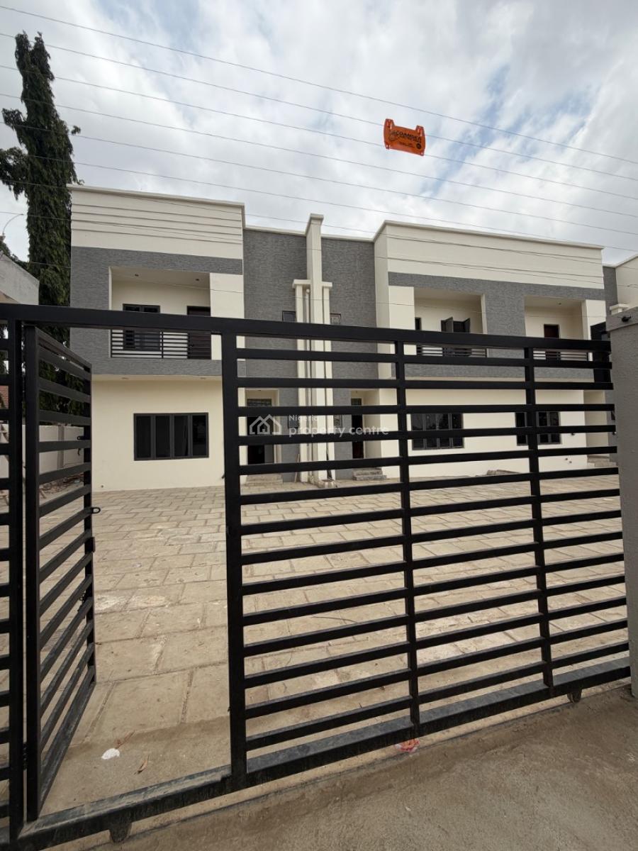 4 Bedroom Duplex & Bq, Off 3rd Avenue, Gwarinpa, Abuja, Terraced Duplex for Sale