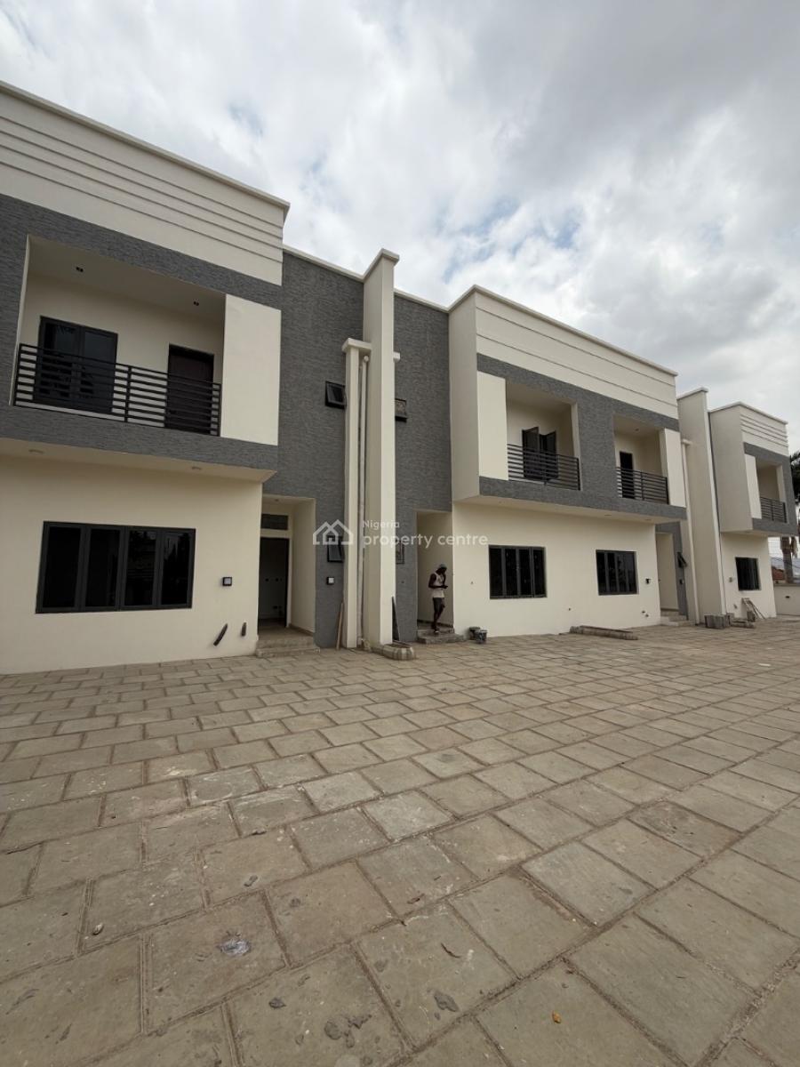 4 Bedroom Duplex & Bq, Off 3rd Avenue, Gwarinpa, Abuja, Terraced Duplex for Sale