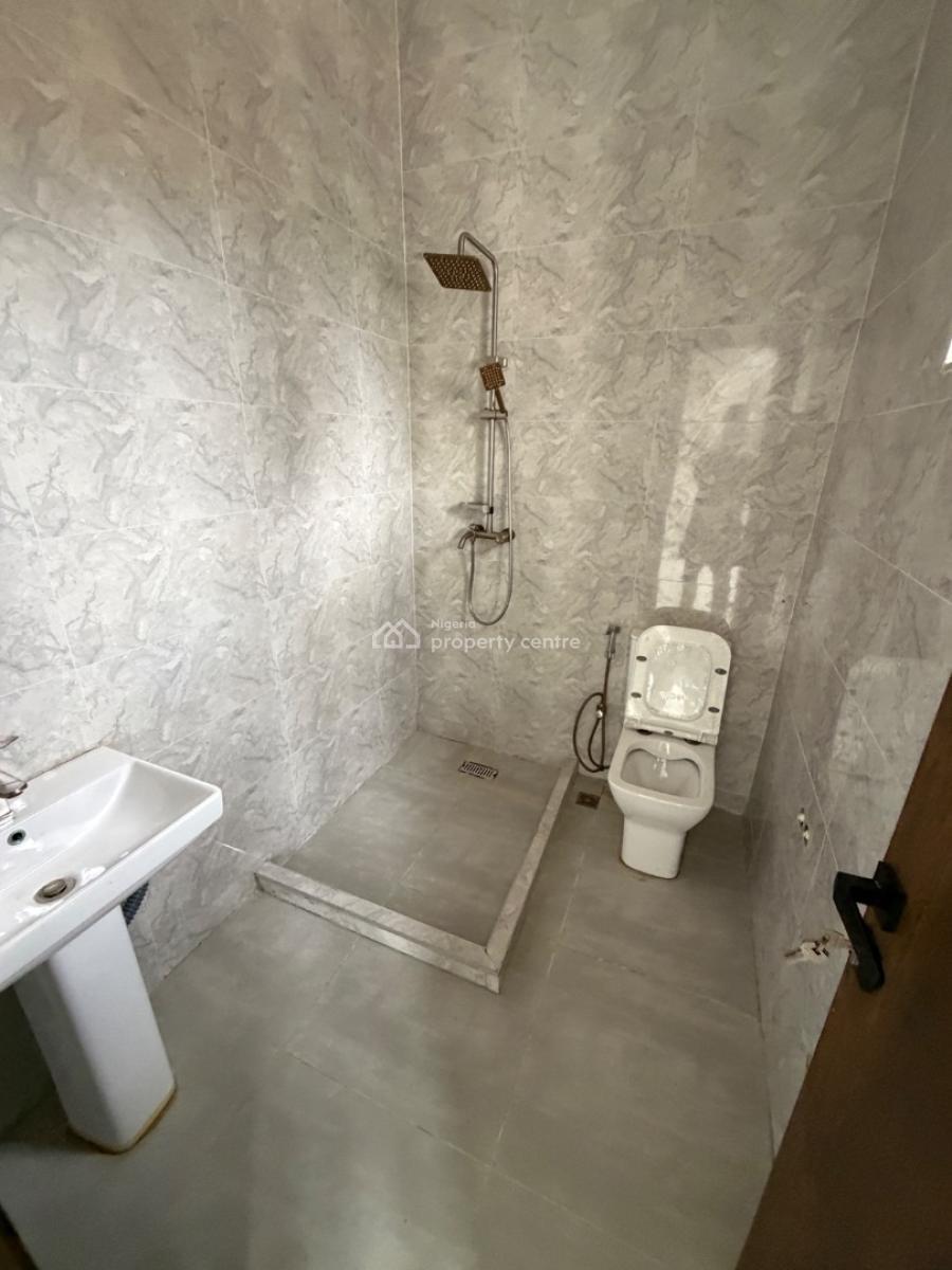 4 Bedroom Duplex & Bq, Off 3rd Avenue, Gwarinpa, Abuja, Terraced Duplex for Sale