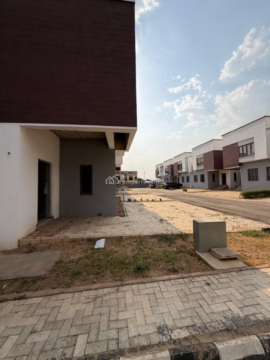 Brand New 4 Bedroom Duplex & Bq, Lugbe District, Abuja, Terraced Duplex for Sale