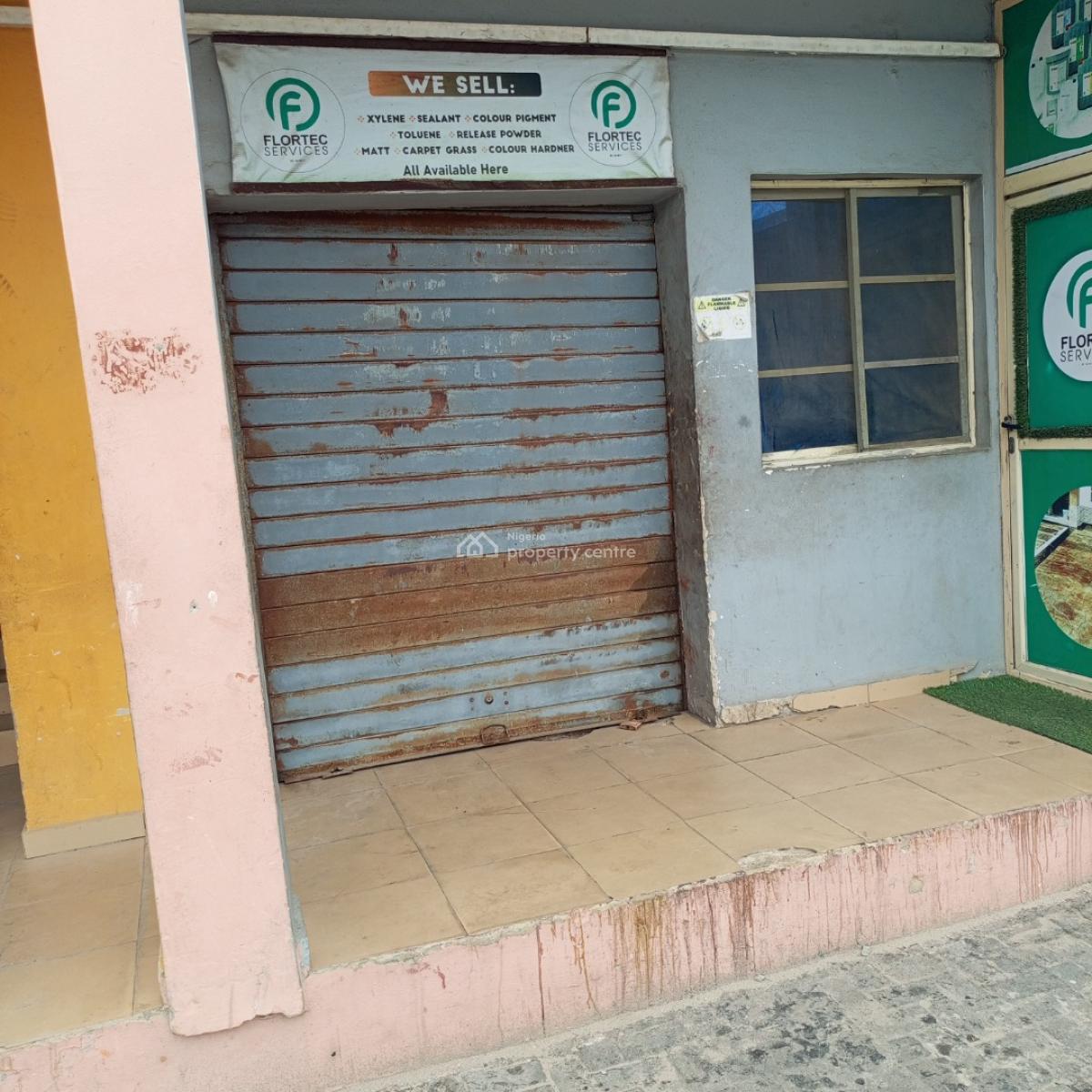 Sharp and Spacious Shop Facing The Road, Okun-ajah Lagos, Ogombo, Ajah, Lagos, Shop for Rent