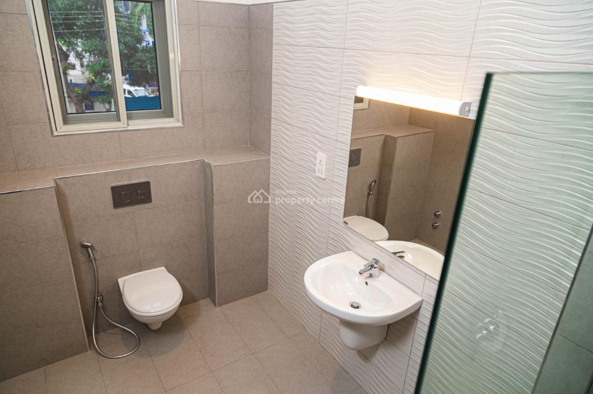 Luxury 3 Bedroom Flat with Bq,elevator,swimming Pool,gym.etc, Off Babatunde Ajose Street., Victoria Island (vi), Lagos, Flat / Apartment for Rent