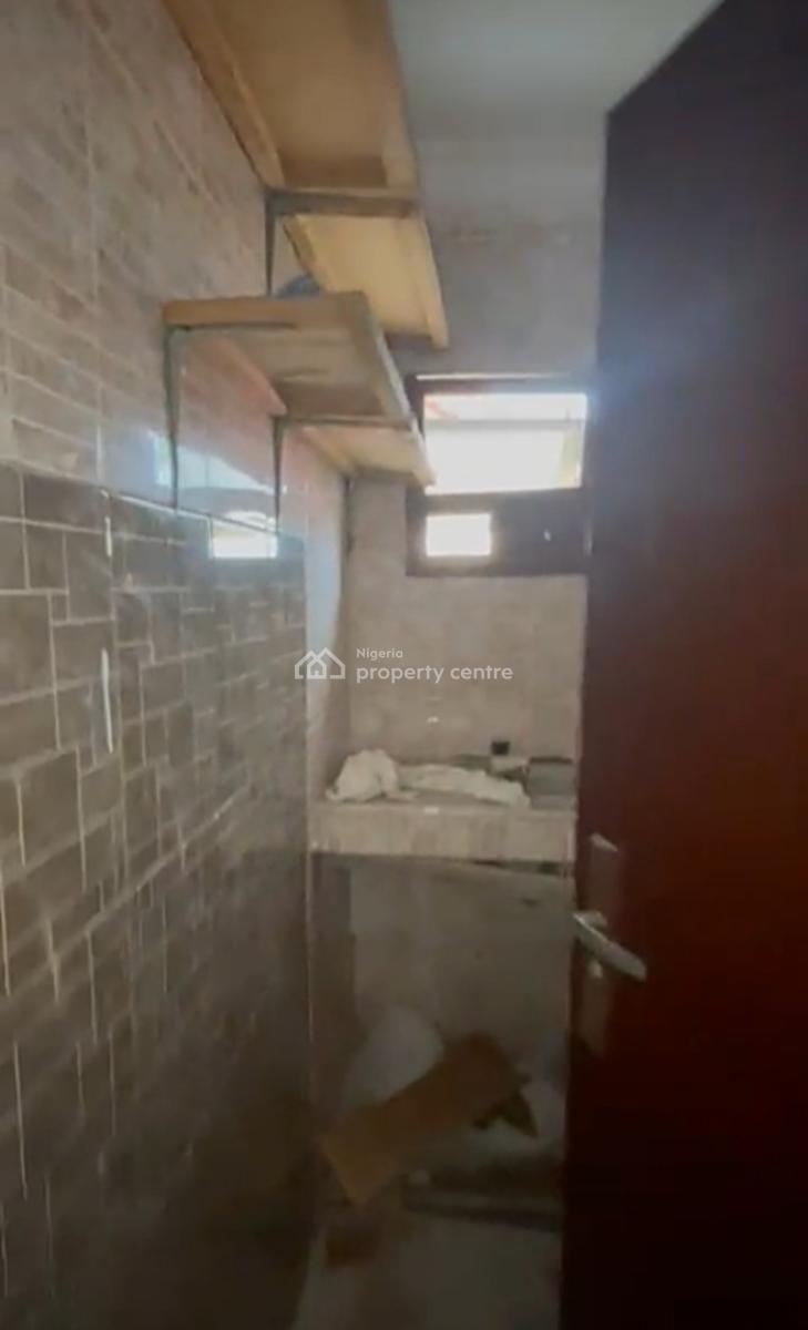 Newly Built Mini Flat at Thomas Estate { Video}, Ajah, Lagos, Mini Flat (room and Parlour) for Rent