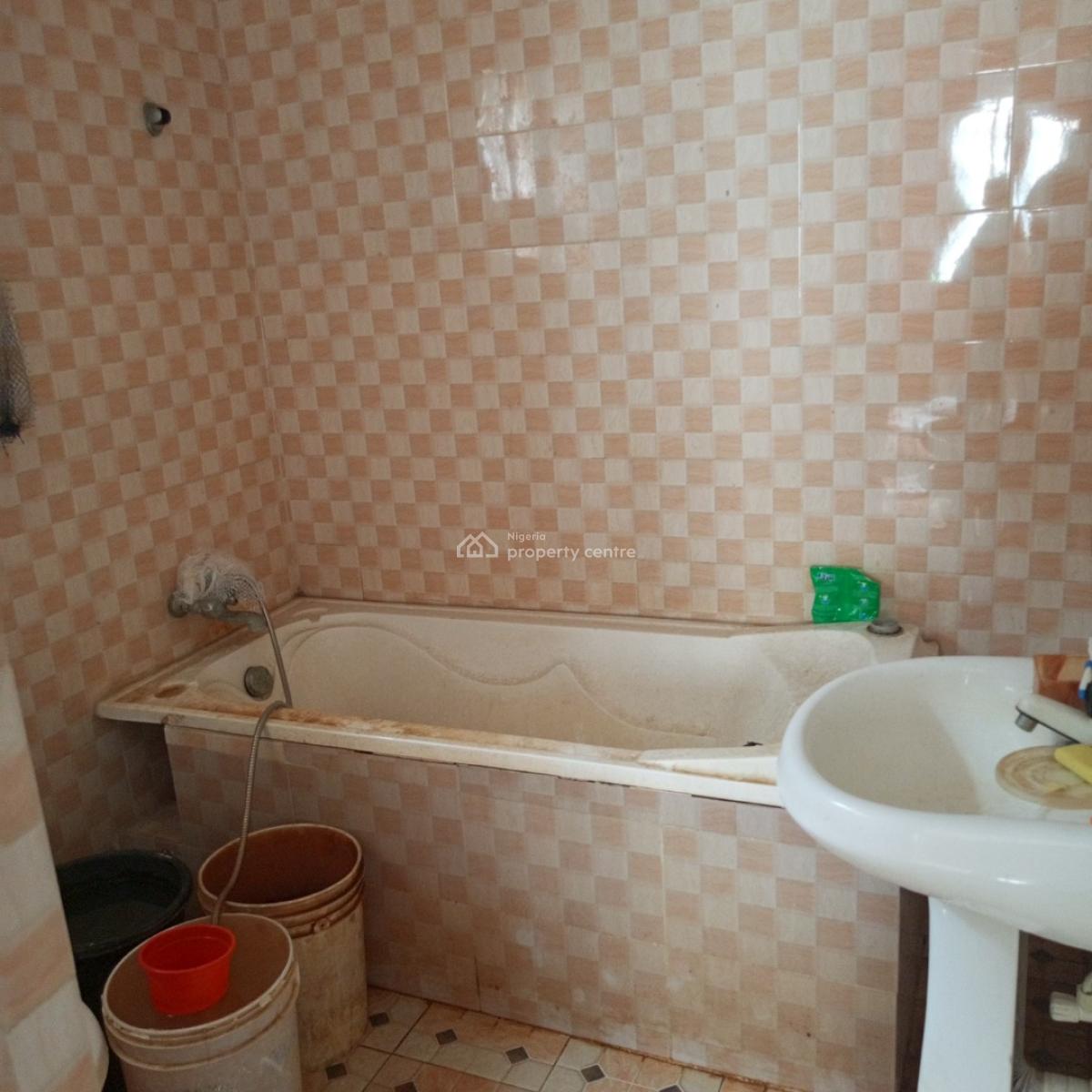 Spacious and Sharp 3bedroom Apartment (upstairs), Okun-ajah Lagos, Ogombo, Ajah, Lagos, Flat / Apartment for Rent