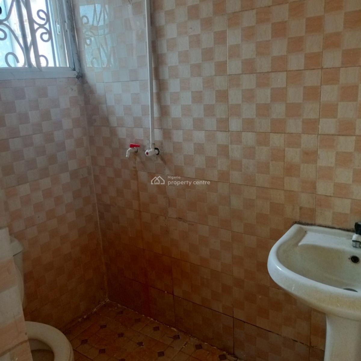Spacious and Sharp 3bedroom Apartment (upstairs), Okun-ajah Lagos, Ogombo, Ajah, Lagos, Flat / Apartment for Rent