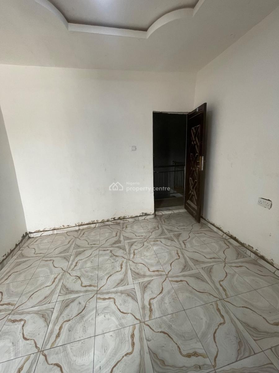 Roomself Contained with Personal Prepaid, Adebiyi, Yaba, Lagos, Self Contain (single Rooms) for Rent