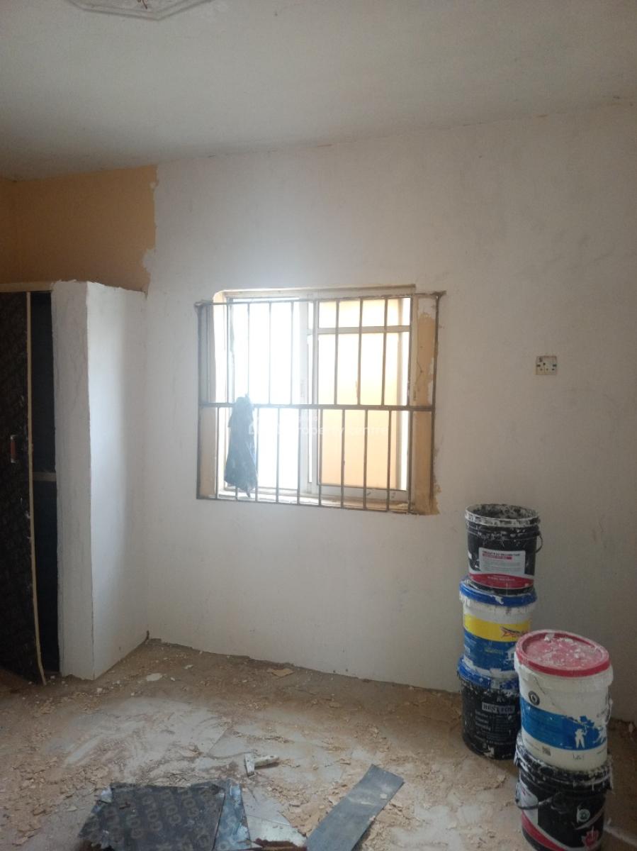 Renovated Room and Parlor Mini Flat, Mobil Road Ilaje, Ilaje, Ajah, Lagos, Flat / Apartment for Rent