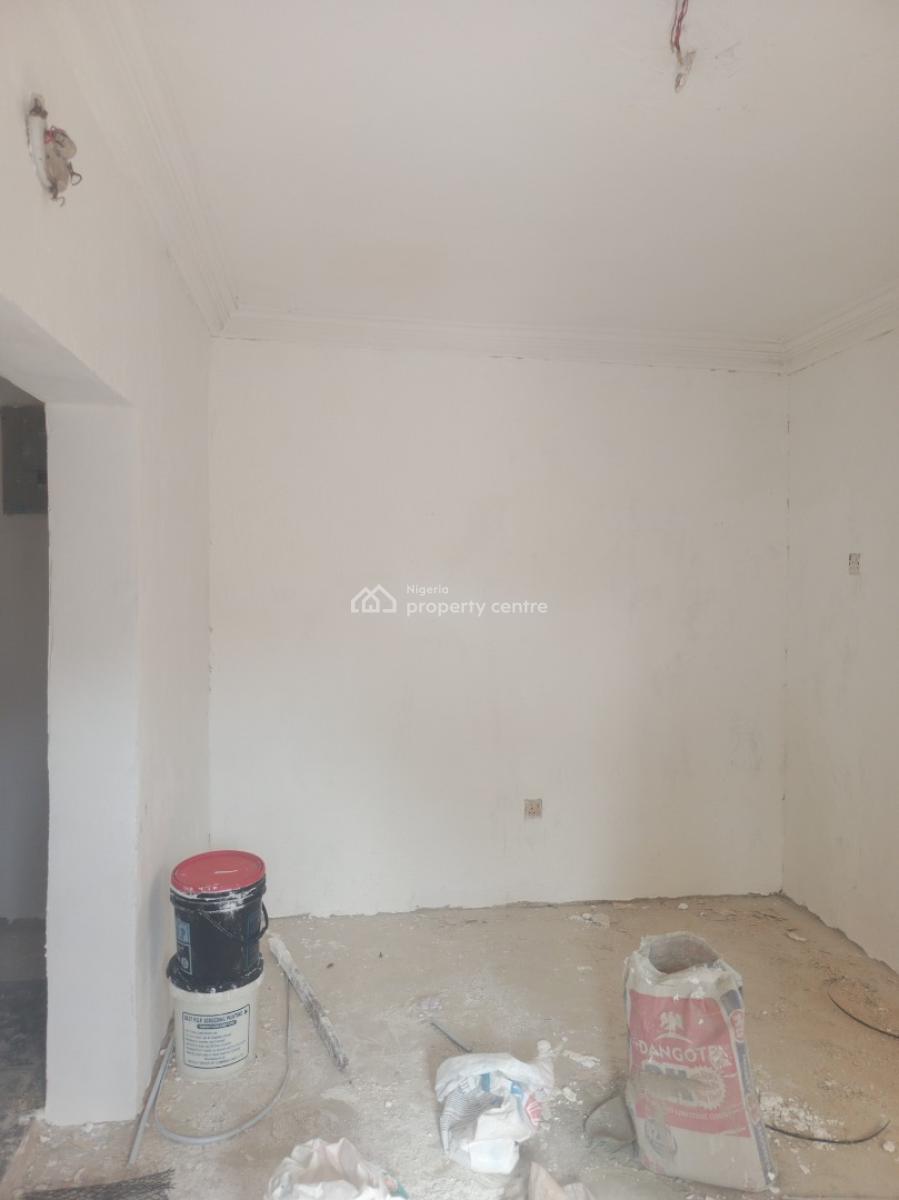 Renovated Room and Parlor Mini Flat, Mobil Road Ilaje, Ilaje, Ajah, Lagos, Flat / Apartment for Rent