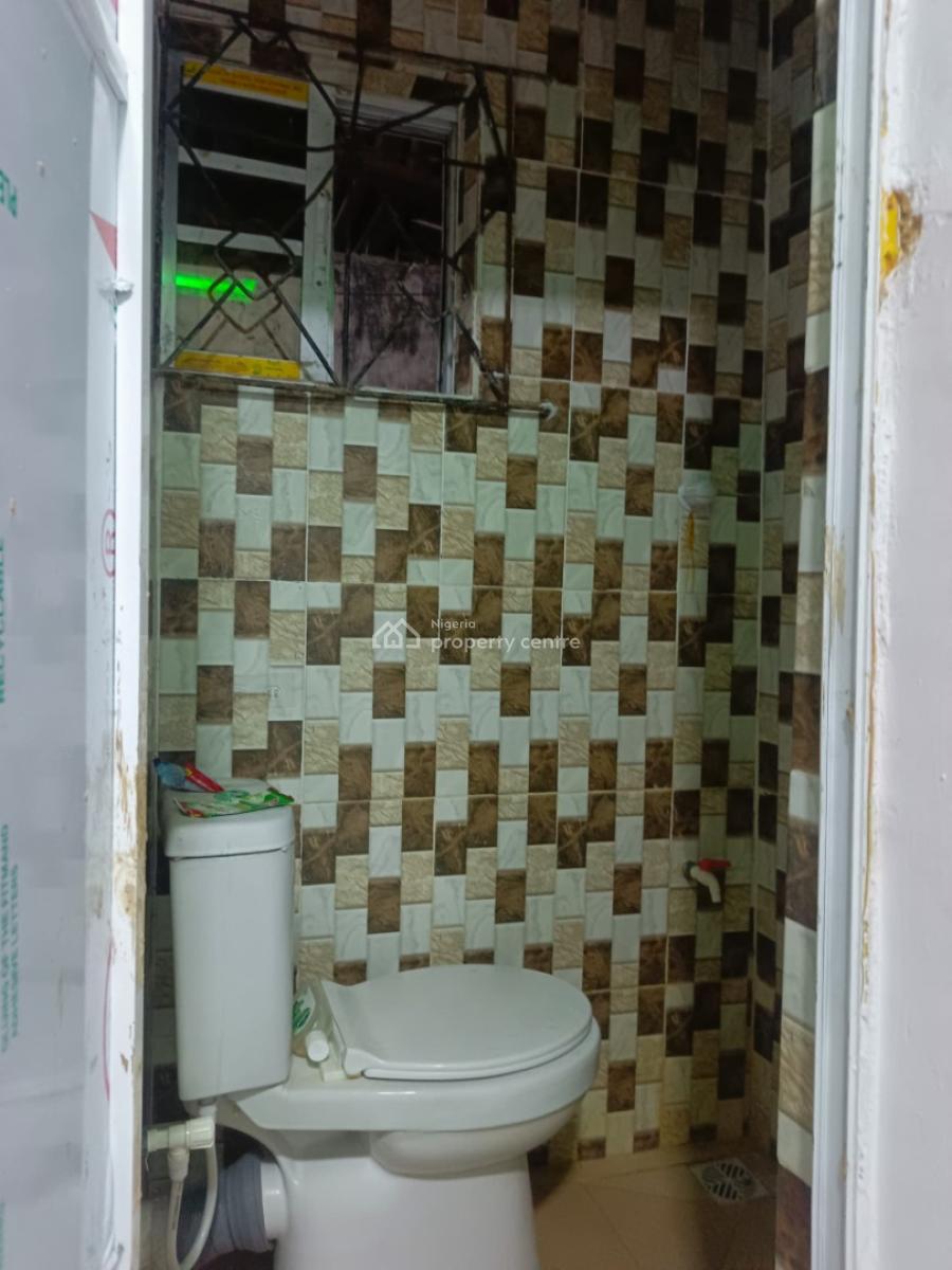 Modern Executive Studio Apartment, Akoka, Yaba, Lagos, Flat / Apartment for Rent