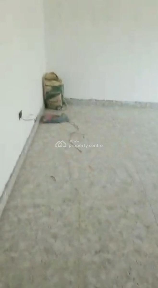 Spacious Executive Mini Flat, Iwaya, Yaba, Lagos, Mini Flat (room and Parlour) for Rent