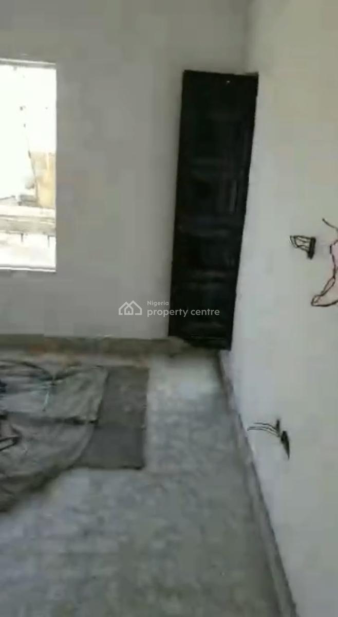 Spacious Executive Mini Flat, Iwaya, Yaba, Lagos, Mini Flat (room and Parlour) for Rent