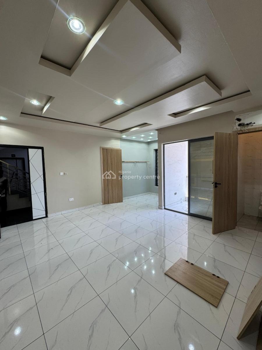 2 Bedroom Apartment, Ologolo Lekki Lagos, Ologolo, Lekki, Lagos, Flat / Apartment for Rent