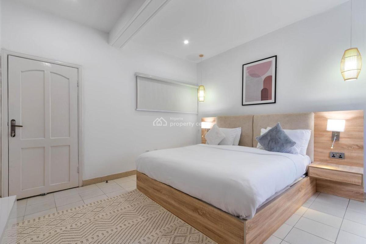Luxury Four Bedroom with Swimming Pool and Ps5, Lekki Phase 1, Lekki, Lagos, Flat / Apartment Short Let