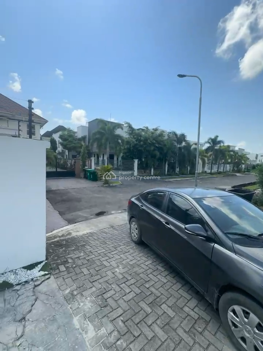 a Plot of Land in a Prestigious Estate, Pinnock Beach Estate, Osapa, Lekki, Lagos, Mixed-use Land for Sale