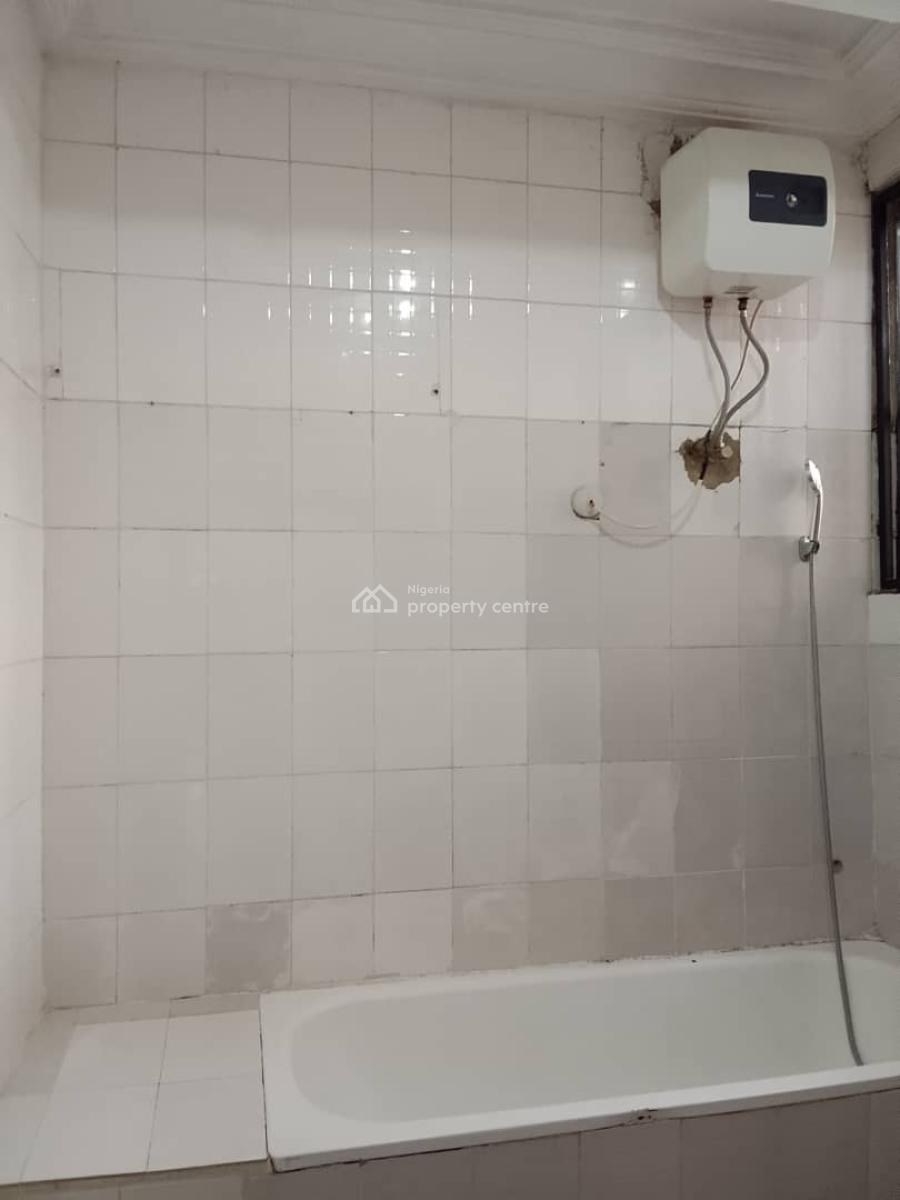 Spacious 3 Bedroom Flat  6 Units  in a  Serene Environment, Garki, Abuja, Flat / Apartment for Sale