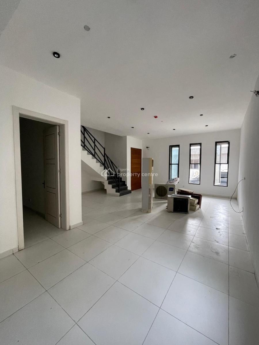 4 Bedroom Maisonette with a Bq, Ologolo Lekki Lagos, Ologolo, Lekki, Lagos, Flat / Apartment for Rent