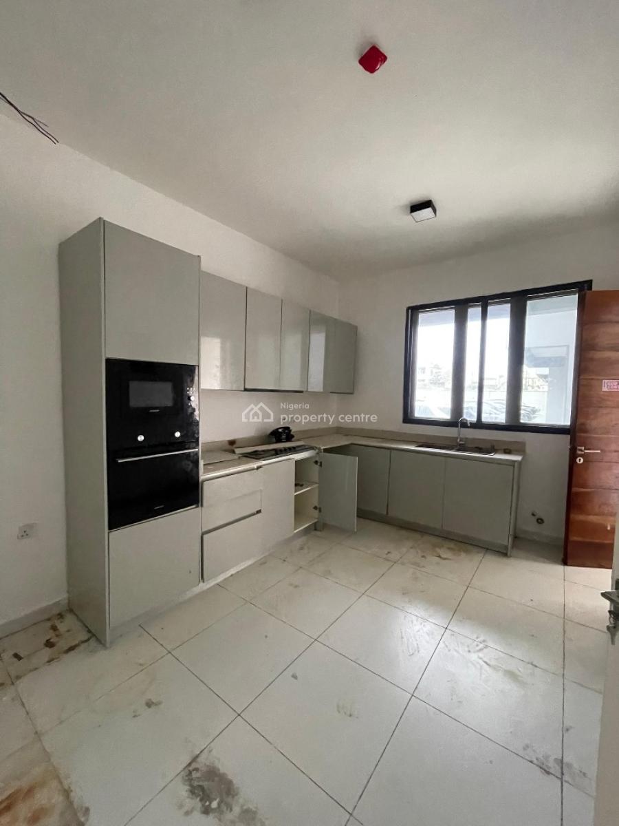 4 Bedroom Maisonette with a Bq, Ologolo Lekki Lagos, Ologolo, Lekki, Lagos, Flat / Apartment for Rent