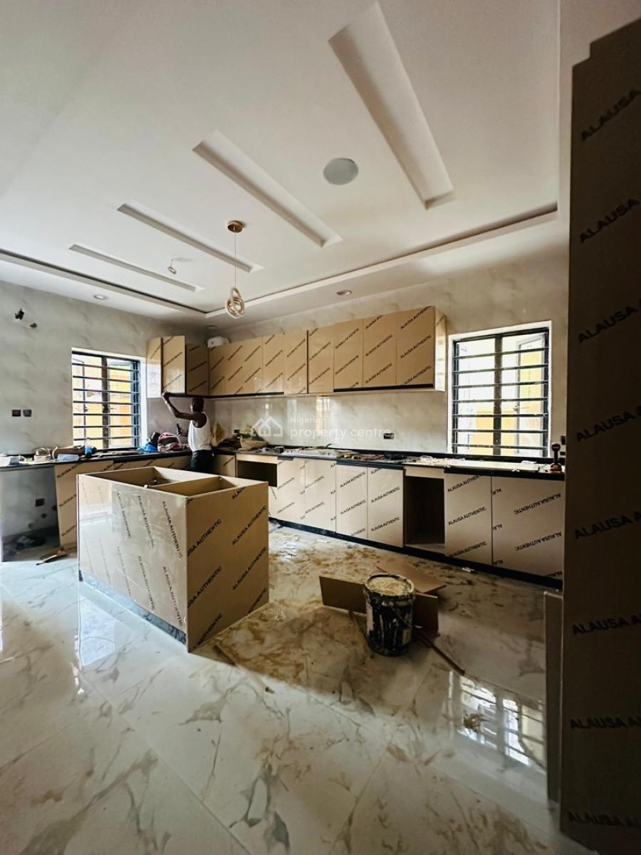 Spaciously Built 5 Bedroom Fully Detached Duplex with Bq, Omole Phase 2, Ikeja, Lagos, Detached Duplex for Sale