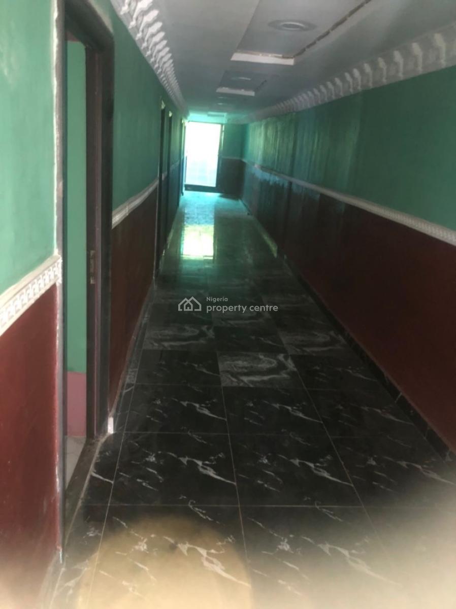 Luxury 6bedroom, Ejigbo, Lagos, Commercial Property for Rent