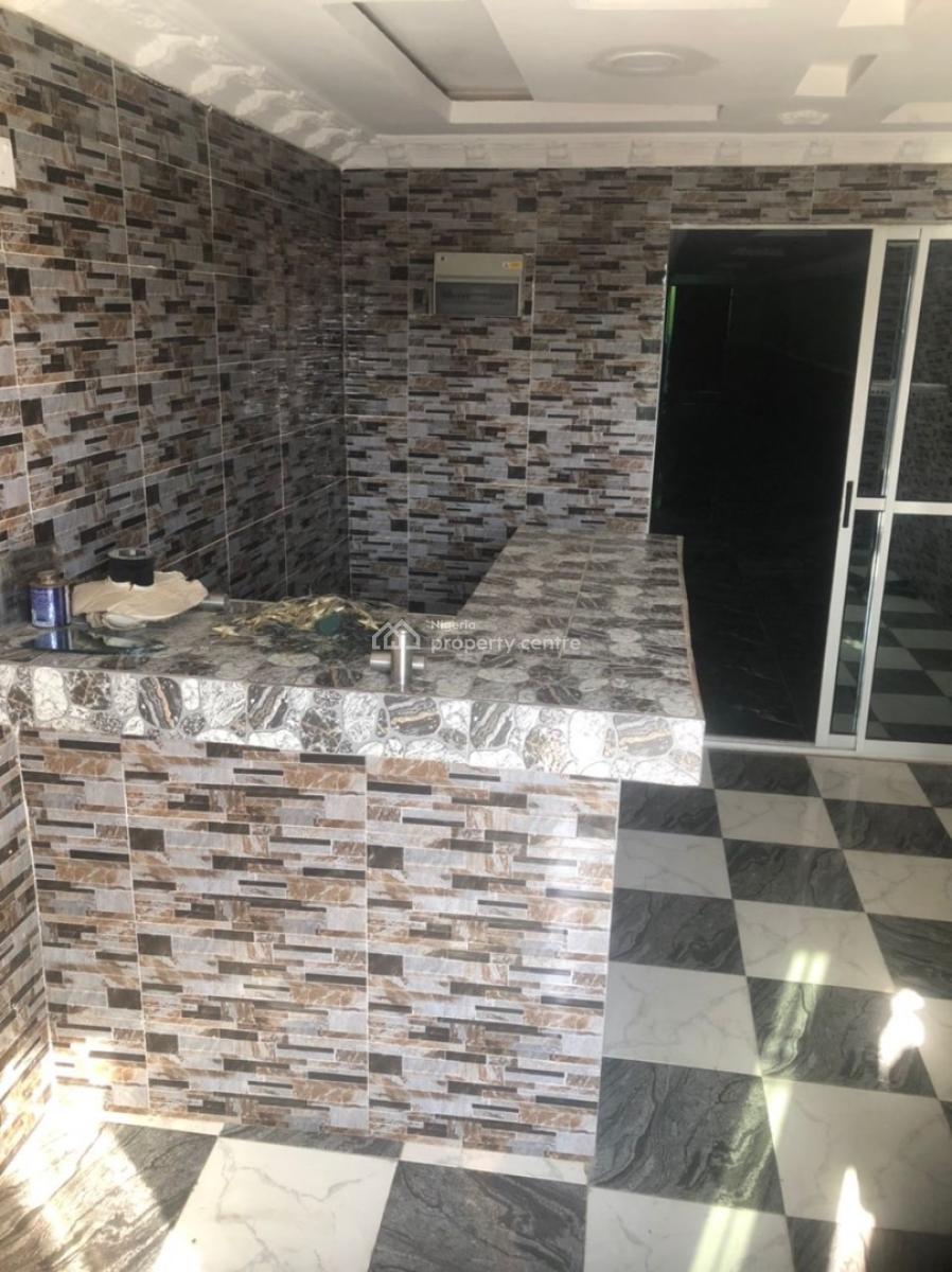 Luxury 6bedroom, Ejigbo, Lagos, Commercial Property for Rent