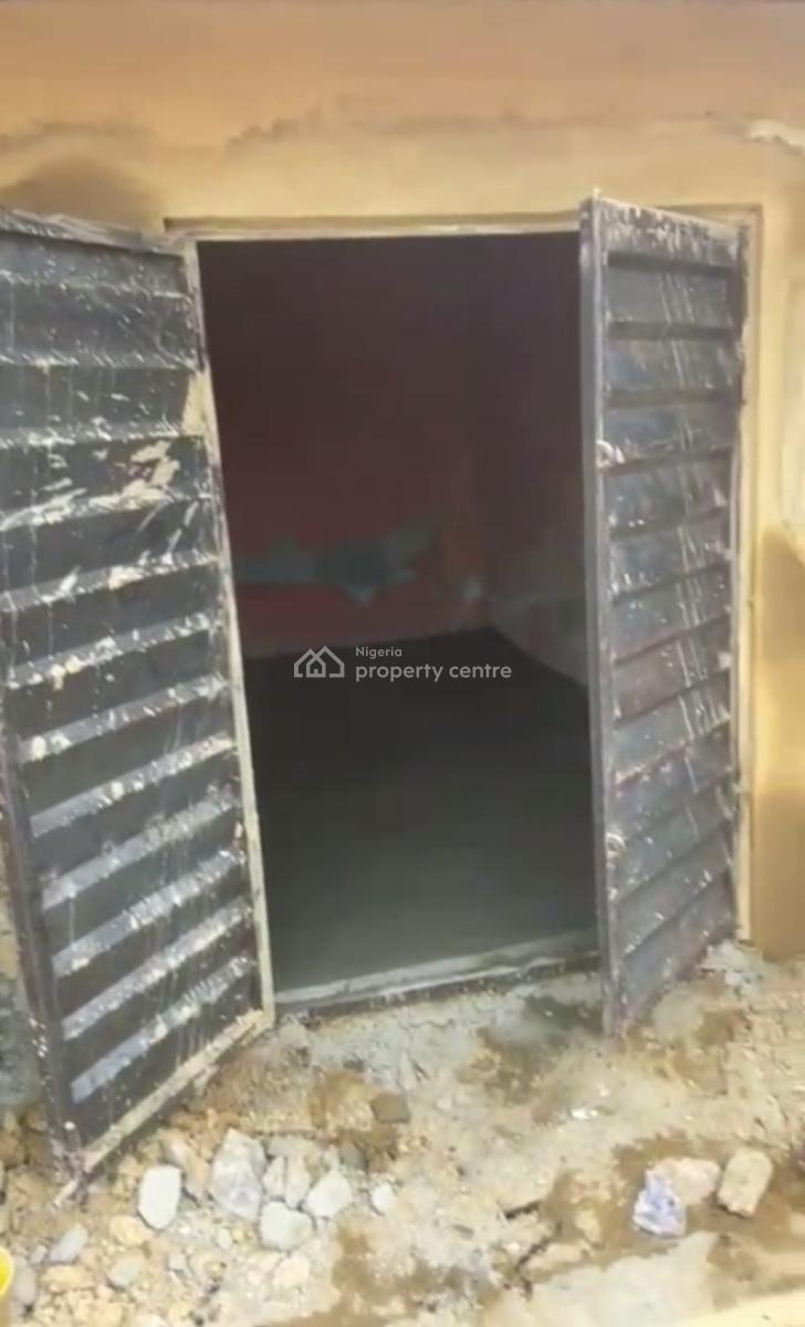 Newly Built, Spacious Shop, Off Ilaje Rd, Bariga, Akoka, Yaba, Lagos, Shop for Rent