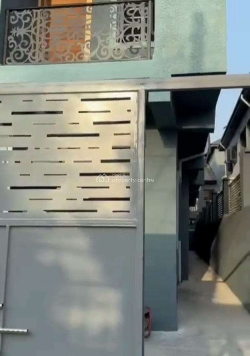 Newly Built Spacious Well Finished 3 Bedroom Upstair Apartment, Soluyi, Gbagada, Lagos, Flat / Apartment for Rent