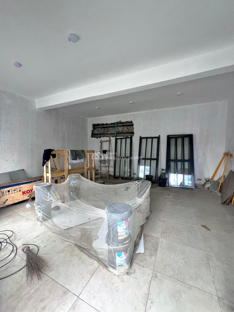 2 Bedroom Apartment with Bq, Gym, Swimming Pool & Elevator, Lekki Phase 1, Lekki, Lagos, Flat / Apartment for Rent