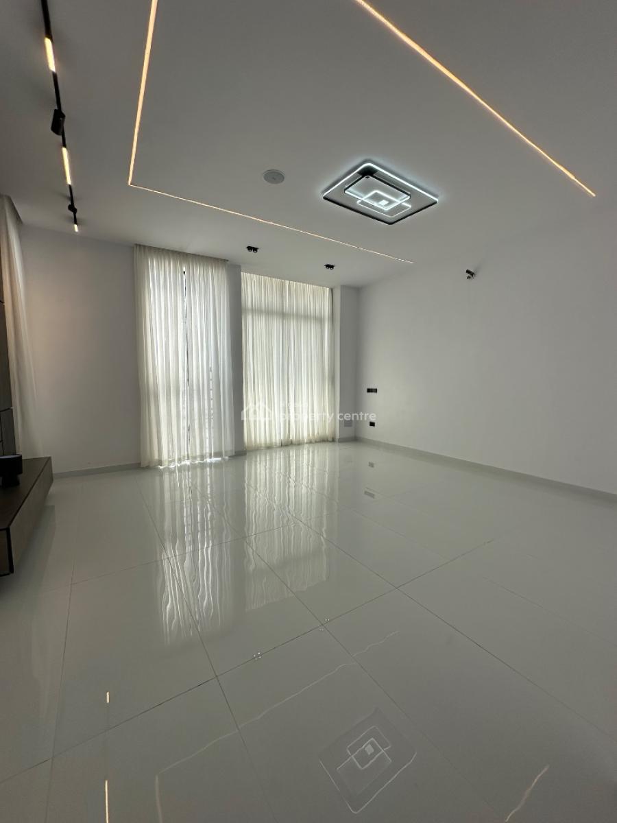 Spaciously Built 5 Bedroom Detached with Bq and Swimming Pool, Ikota, Lekki, Lagos, Detached Duplex for Sale