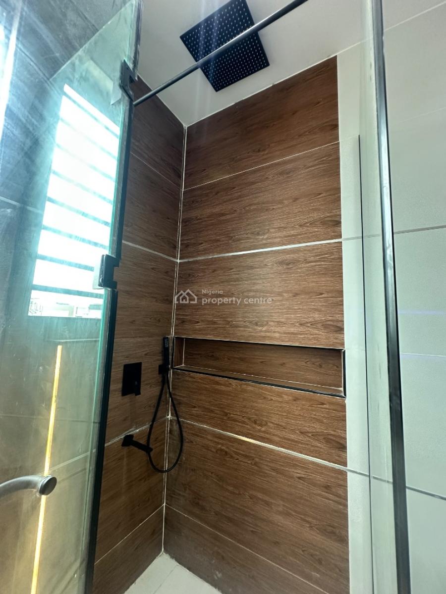 Spaciously Built 5 Bedroom Detached with Bq and Swimming Pool, Ikota, Lekki, Lagos, Detached Duplex for Sale