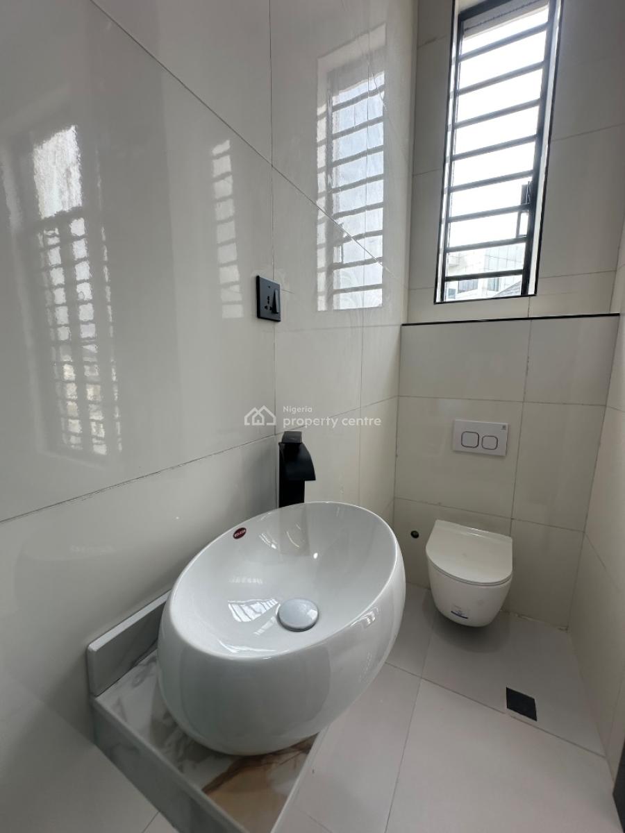 Spaciously Built 5 Bedroom Detached with Bq and Swimming Pool, Ikota, Lekki, Lagos, Detached Duplex for Sale