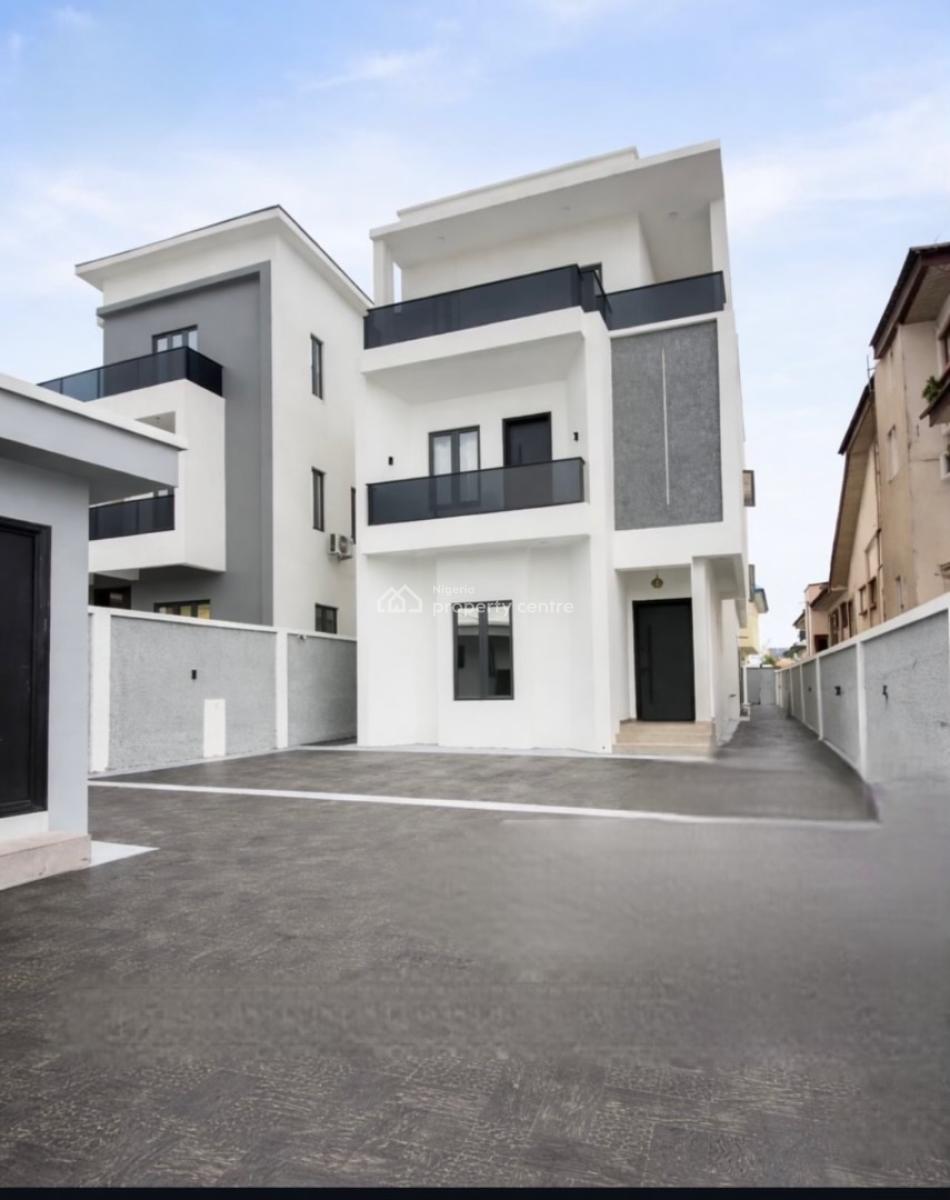 7 Bedroom House with a Pool and Bq, Magodo, Gra Phase 2, Magodo, Lagos, Detached Duplex for Sale