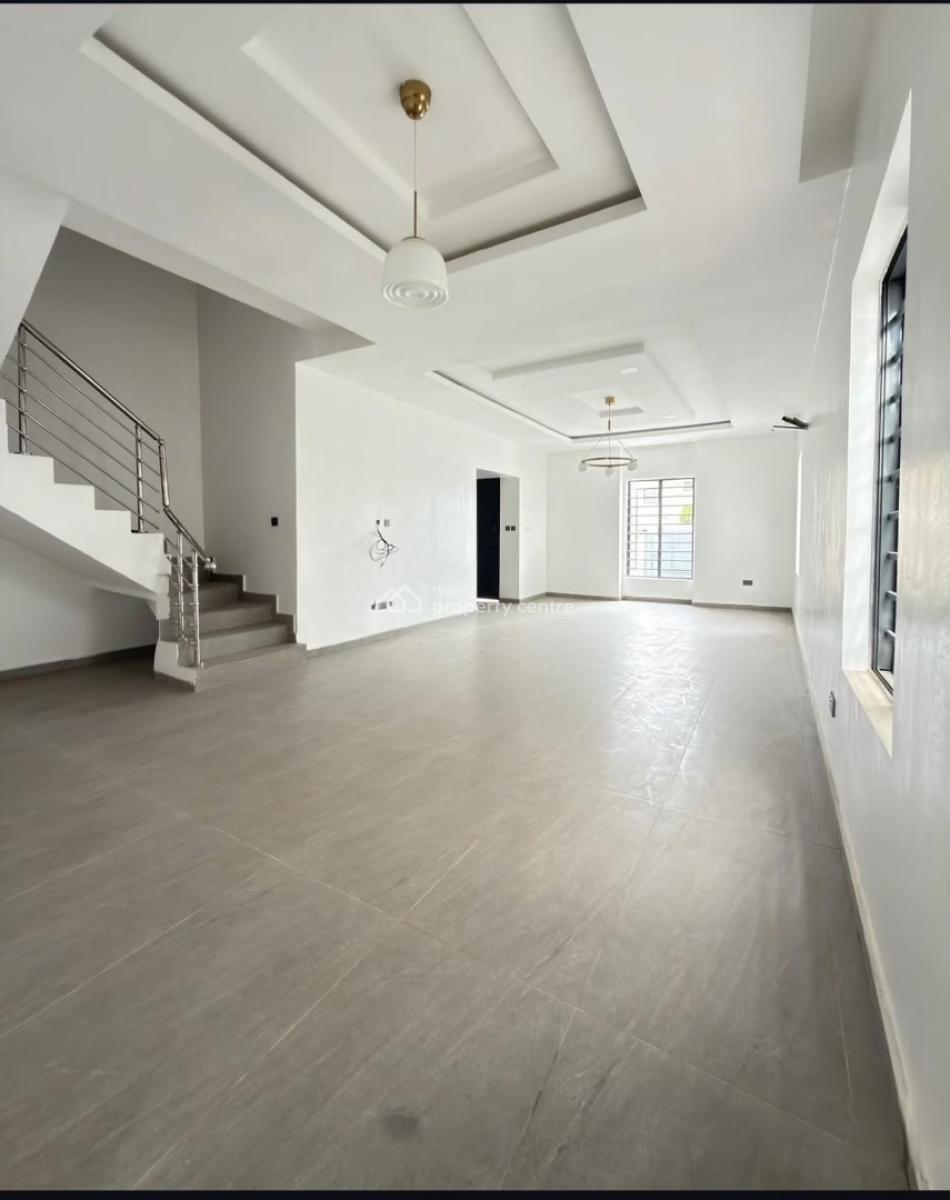 7 Bedroom House with a Pool and Bq, Magodo, Gra Phase 2, Magodo, Lagos, Detached Duplex for Sale