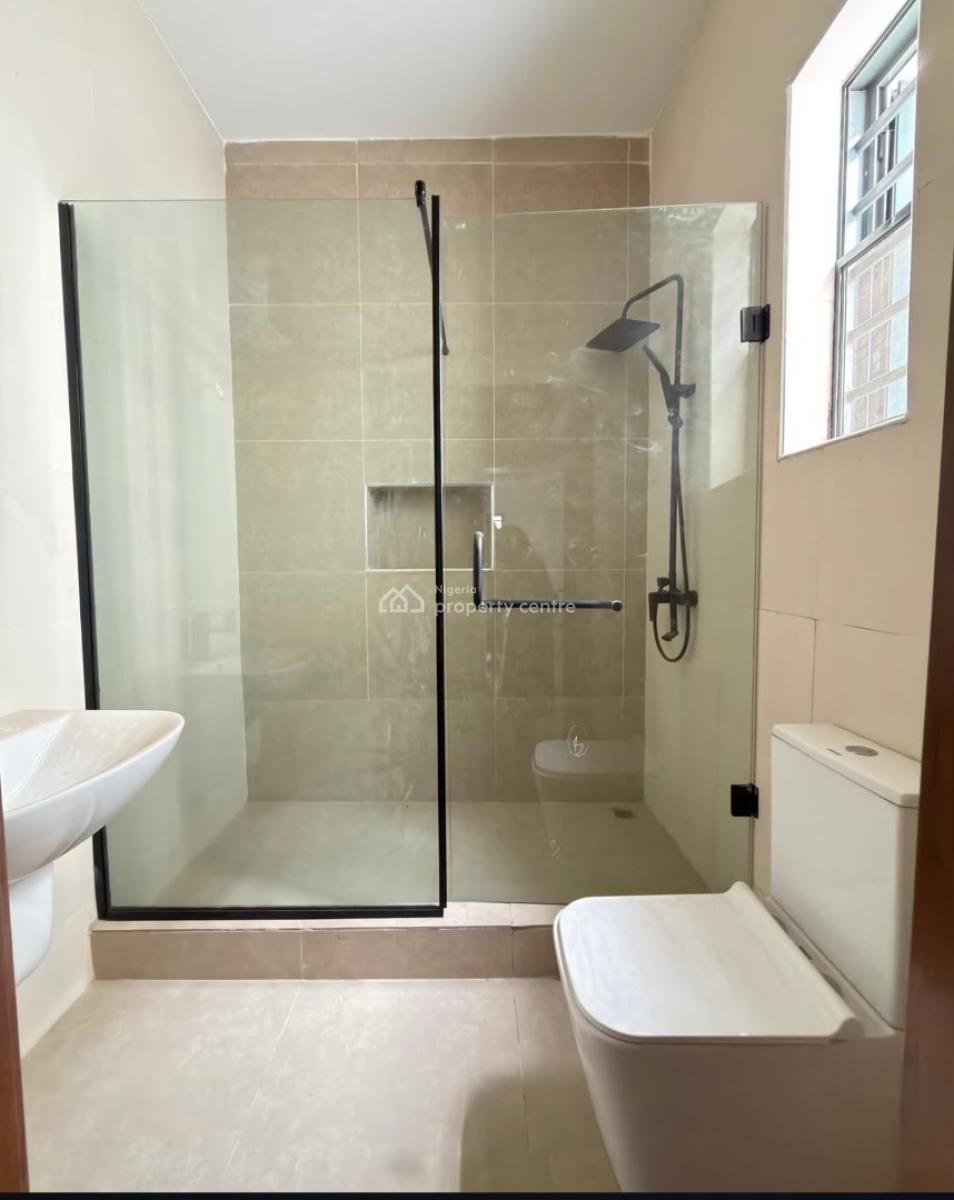 7 Bedroom House with a Pool and Bq, Magodo, Gra Phase 2, Magodo, Lagos, Detached Duplex for Sale