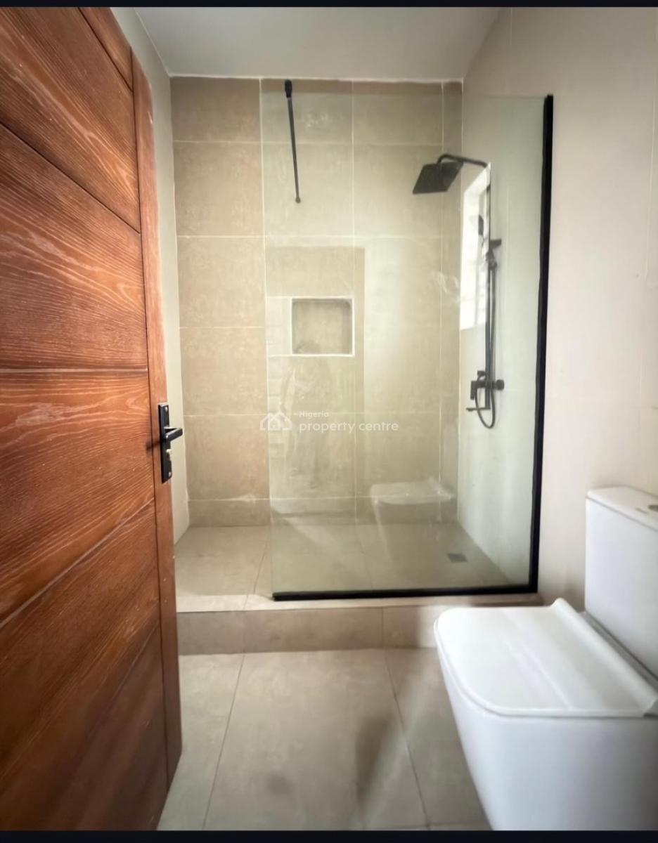 7 Bedroom House with a Pool and Bq, Magodo, Gra Phase 2, Magodo, Lagos, Detached Duplex for Sale