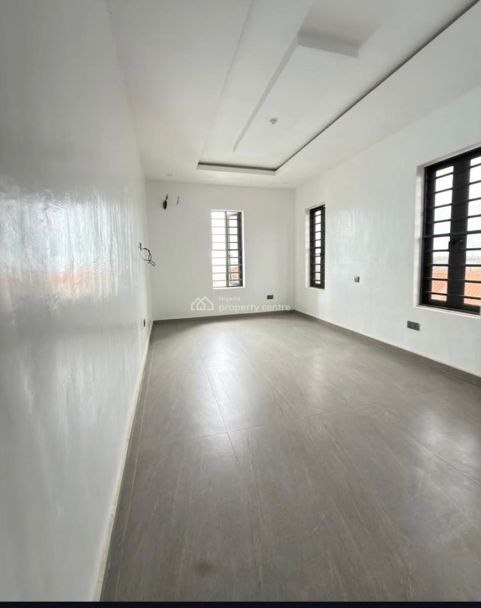 7 Bedroom House with a Pool and Bq, Magodo, Gra Phase 2, Magodo, Lagos, Detached Duplex for Sale