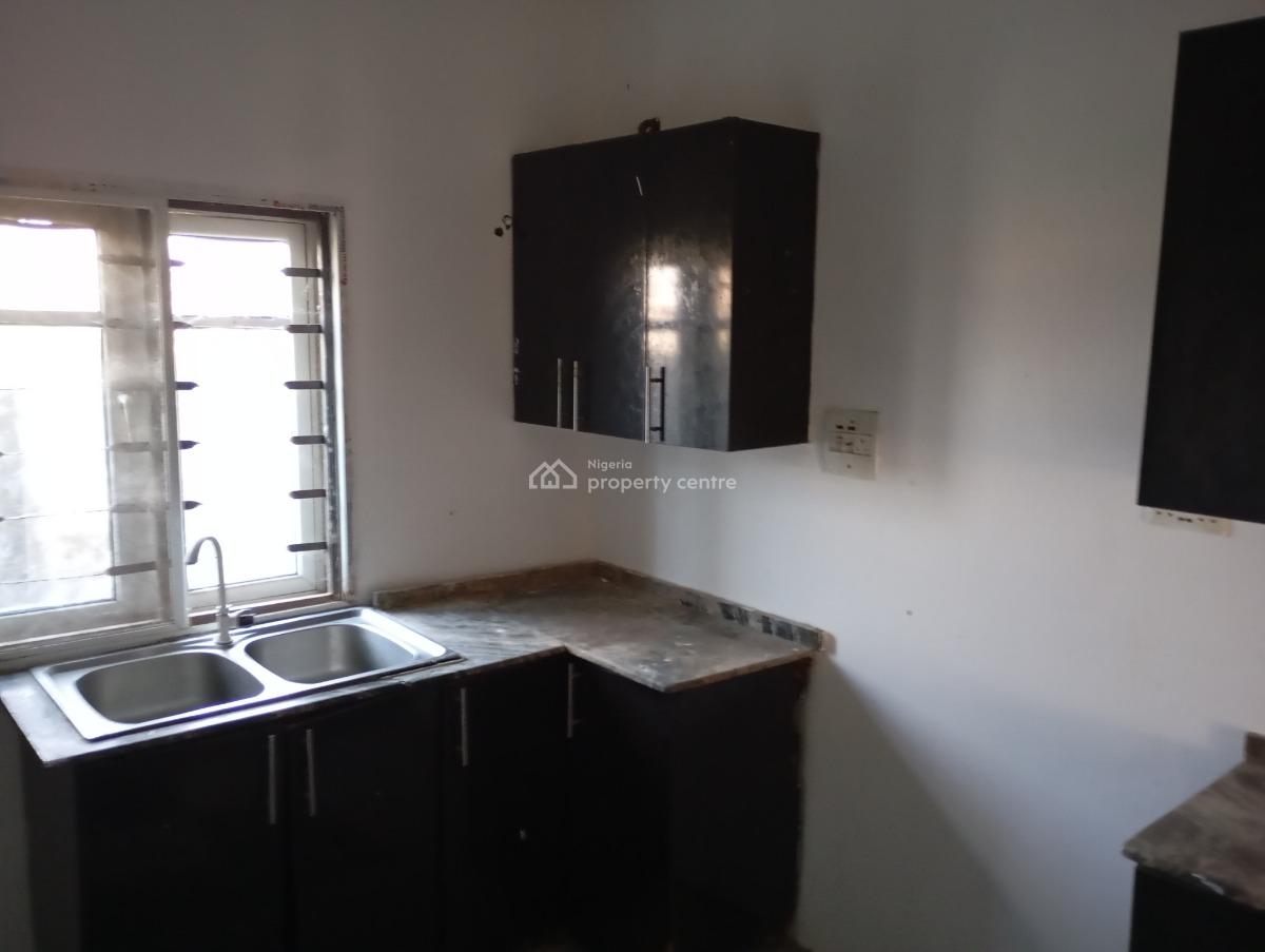 2 Bedrooms Semi Detached Bungalow, Along Jedo Mass Housing Estate, Sabon Lugbe, Lugbe District, Abuja, Flat / Apartment for Rent