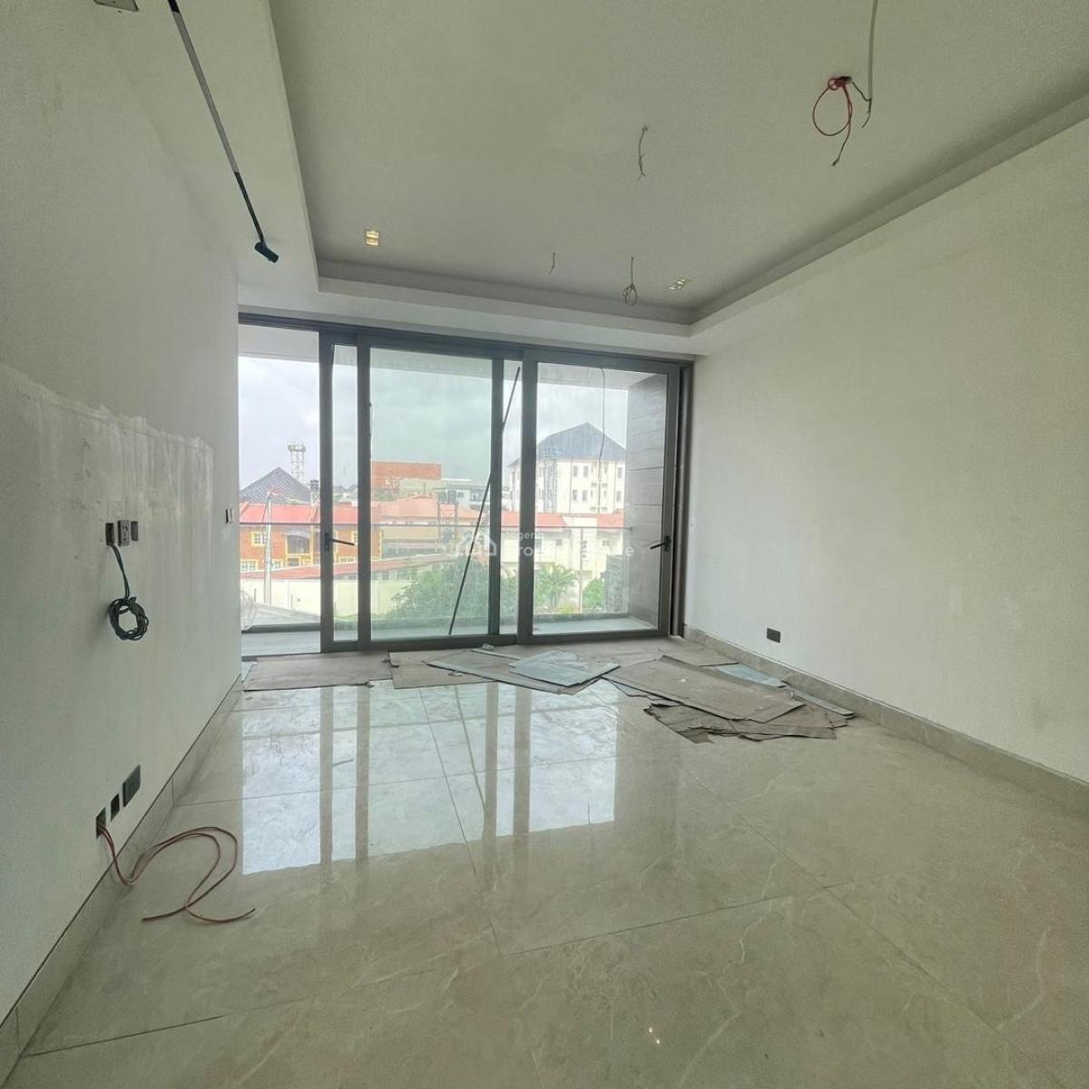 Exquisitely Finished 4 Bedroom Maisonette with a Swimming Pool, Lekki Phase 1, Lekki, Lagos, Flat / Apartment for Sale