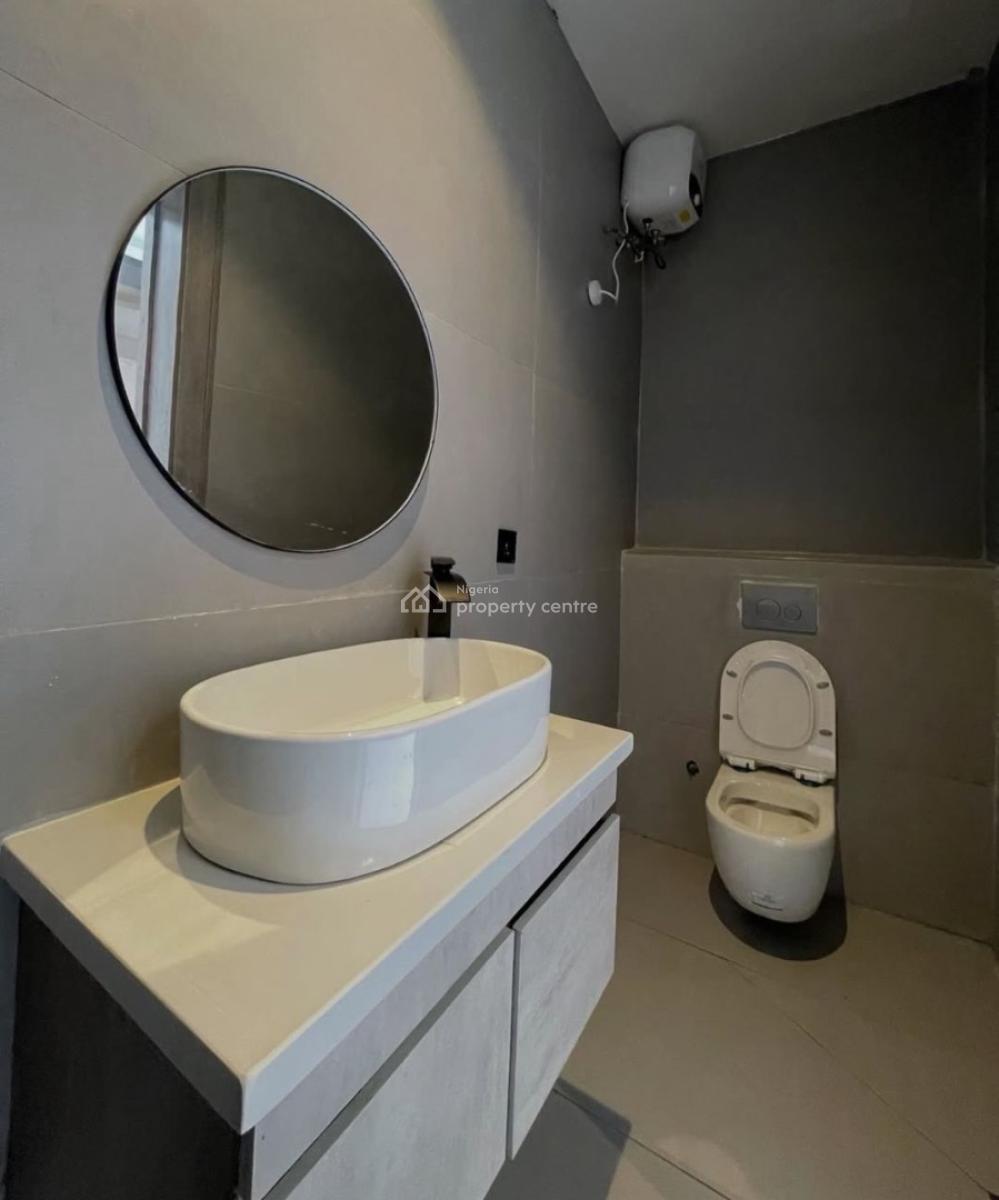 2 Bedroom Apartment with a Swimming Pool, Lekki Phase 1, Lekki, Lagos, Flat / Apartment for Rent