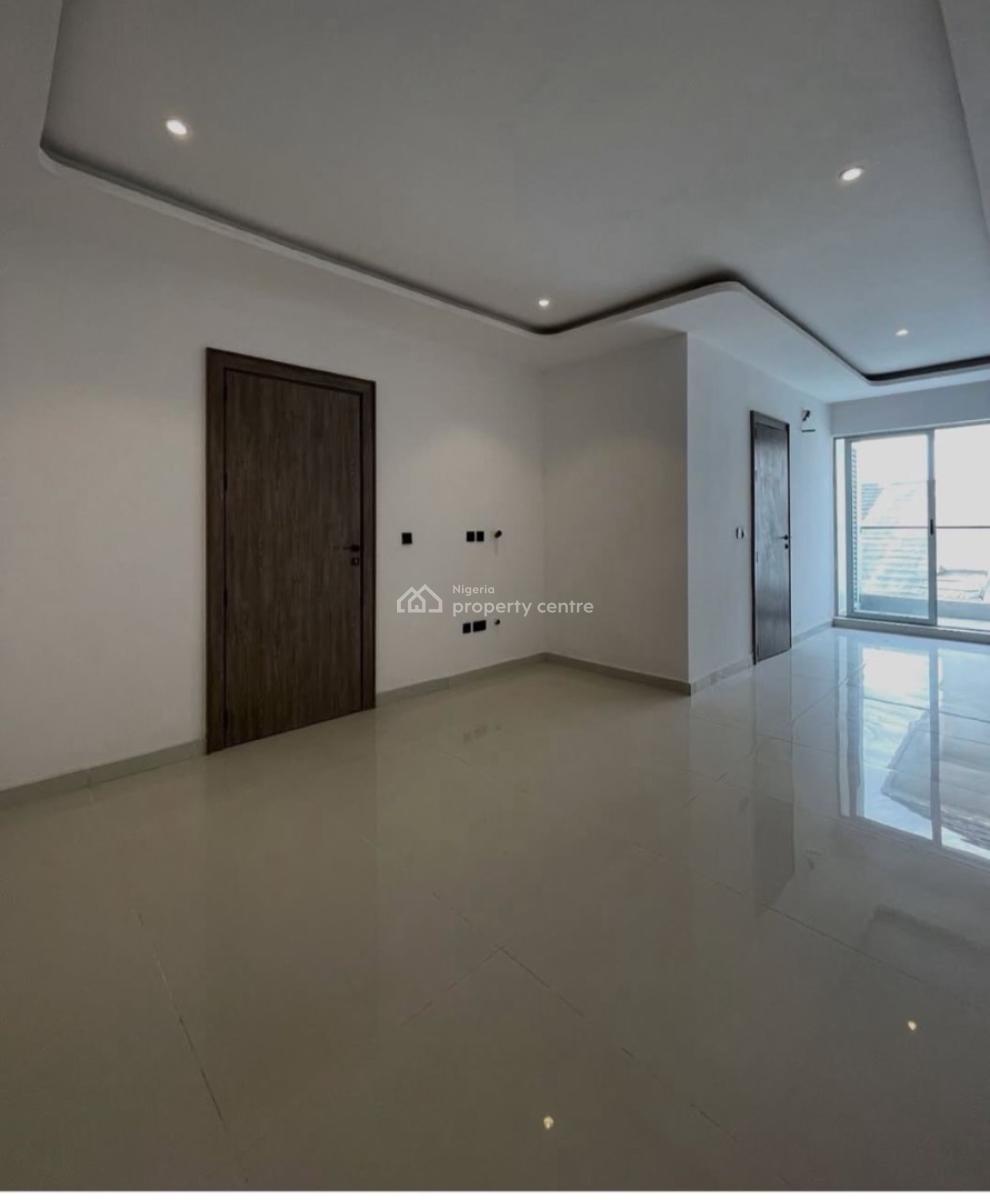 2 Bedroom Apartment with a Swimming Pool, Lekki Phase 1, Lekki, Lagos, Flat / Apartment for Rent