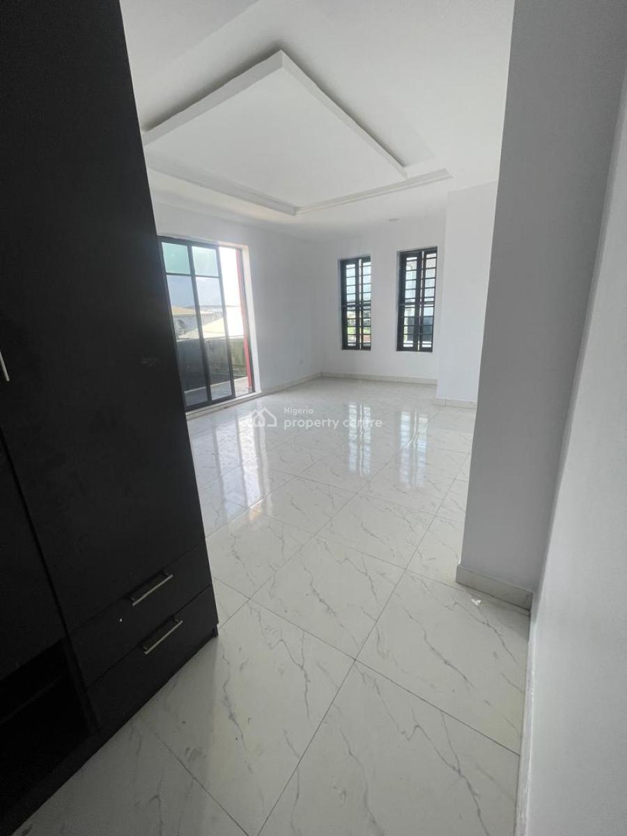2 Bedroom Apartment, Ologolo, Lekki, Lagos, Flat / Apartment for Rent